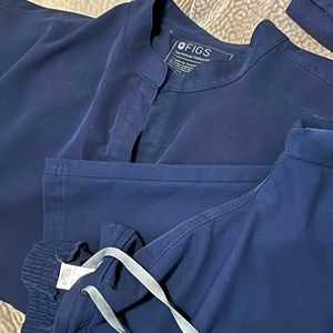 Figs Rafaela Scrub top XL and pants L